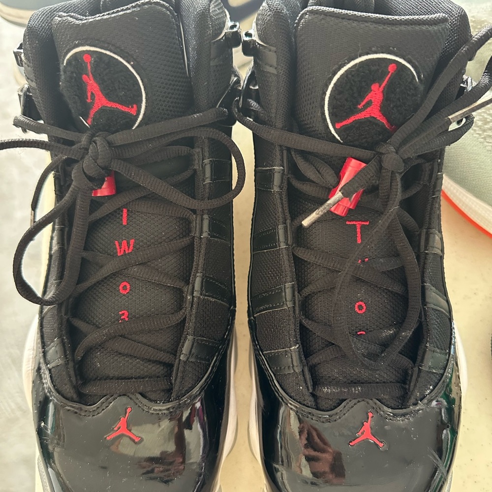 Air Jordan 11 Retro “Playoff / Bred” - Picture 6 of 7